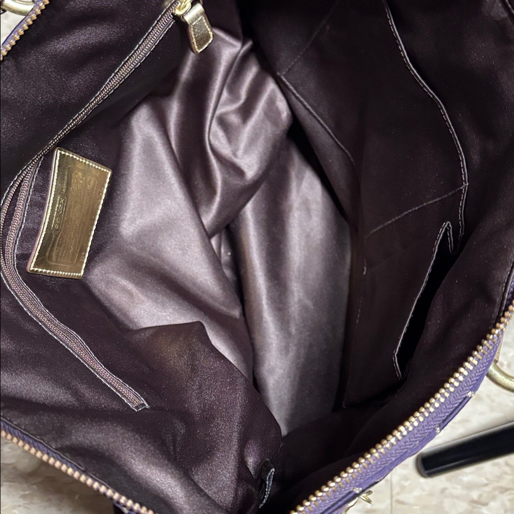 Coach Poppy Collectiom Dark Purple/Gold  Tote with Sz (L) - Like NEW!! - Picture 7 of 11